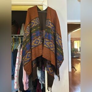 Elegant Brown and Blue Patterned Scarf